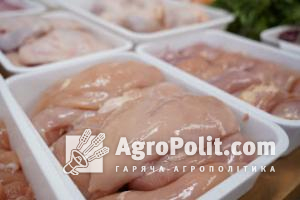 Причиною дефіциту курячого м'яса стали проблеми, що з’явилися у виробників, які працюють у Білгородській області.