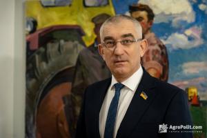Іван Чайківський народний депутат України, член депутатської групи «Партія «За майбутнє», секретар Комітету Верховної Ради України з питань аграрної та земельної політики
