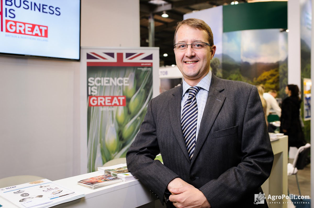 Клайф Блекер: «Британія бачить Україну на світовому продовольчому ринку великим конкурентом, бо потенціал експорту —значний»
