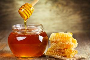 Заборона продавати мед в ЄС стосується лише трьох  компаній – Лапа