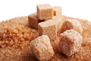 Тростинний цукор допомагає утримувати в Україні «адекватні» ціни на буряковий — експерт