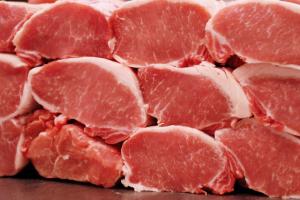 З 1 вересня Білорусь обмежує ввезення свинини з України через АЧС
