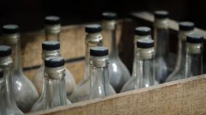 В "Укрспирті" заявили про неукраїнське походження контрафактного спирту на ринку