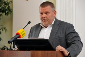 Валерій Давиденко назвав фейком інформацію про продаж ним 21 тис. га землі
