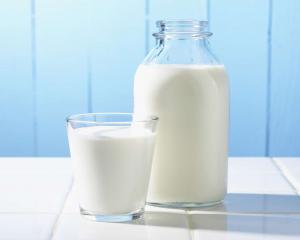 Сезонне скорочення молока-сировини підтримує рівень цін