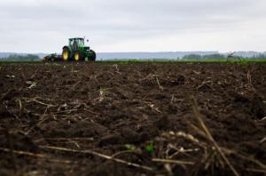 На Чернігівщини рішенням суду землю фермера повернено державі