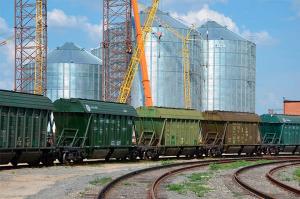 «Укрзалізниця» назвала середню вартість послуг користування зерновозами