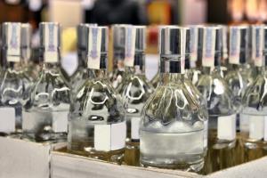 У Херсоні викрили підпільний алкогольний завод