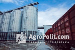В Україні введуть обмеження щодо строку експлуатації зерновозів