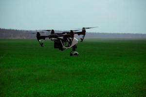 Ощадбанк запустив програму кредитування аграріїв на придбання дронів – названо умови