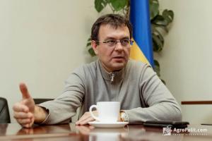 Уряд розширює програму евакуації підприємств із зони бойових дій на захід України