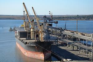 Мінінфраструктури працює над приєднанням Миколаївського порту до «зернового коридору»