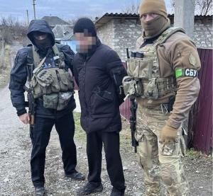 СБУ затримала на Харківщині колаборанта, який допомагав вивозити зерно окупантам