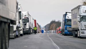 Польські перевізники з 6 листопада заблокували рух вантажівок 