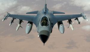 F-16 з відповідним озброєнням зможуть відкидати російські військові літаки