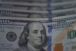 Це блокує доступ до $8,2 млрд від МВФ