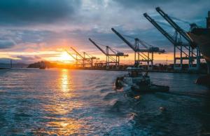 Навколо можливого відновлення роботи морського коридору щодня з'являються різні повідомлення