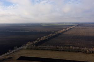 Російські окупанти можуть мінувати сільгоспземлі — МВС