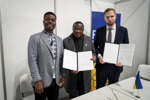 Денис Башлик підписав з представниками аграрного міністерства Гани меморандум про створення харчового хабу  Західній Африці