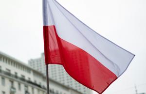 Польська влада не бачить підстав для скасування обмежень