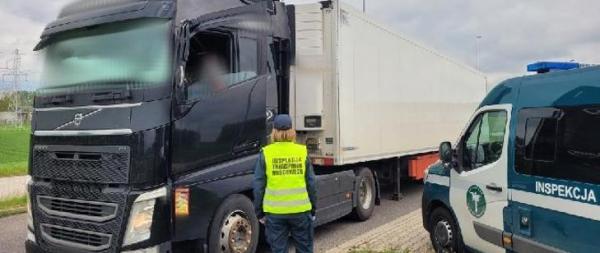 Перевірено технічний стан 16 вантажівок з України
