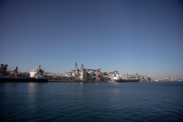 Зупинка портів може залишити в Україні до 32 млн т агропродукції — ВАР