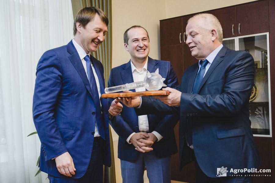 Олексій Павленко передав повноваження міністра аграрної політики Тарасу Кутовому — офіційно