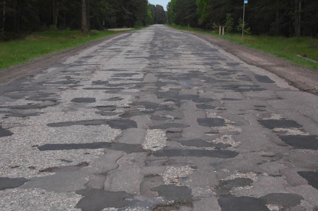 В Україні відремонтують понад 1500 км доріг — Омелян