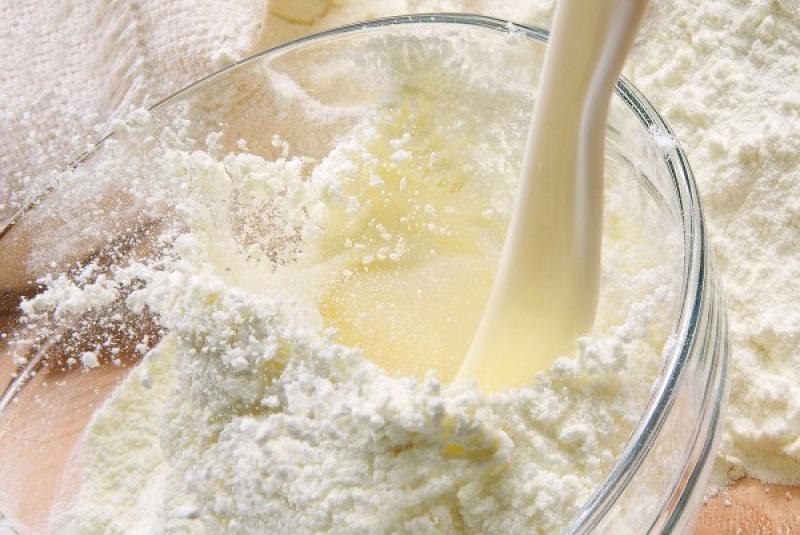 Бахматюк побудує завод з виробництва сухого молока