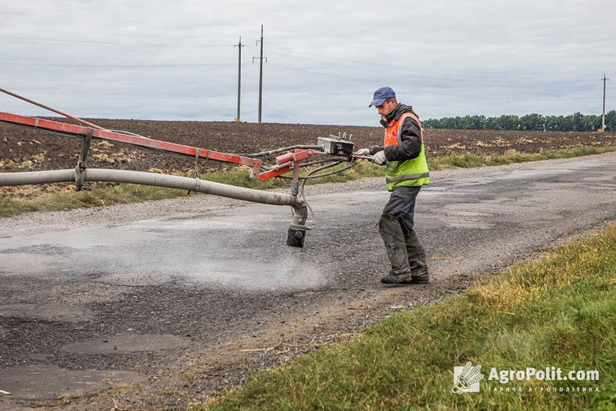 За минулий рік було відремонтовано 1 % доріг України