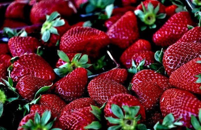 Ціни на ягоди та фрукти до кінця сезону не будуть знижуватися