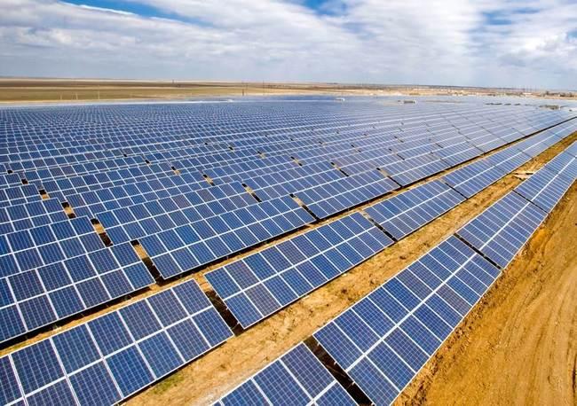Канада побудує в Україні п'ять новітніх сонячних електростанцій