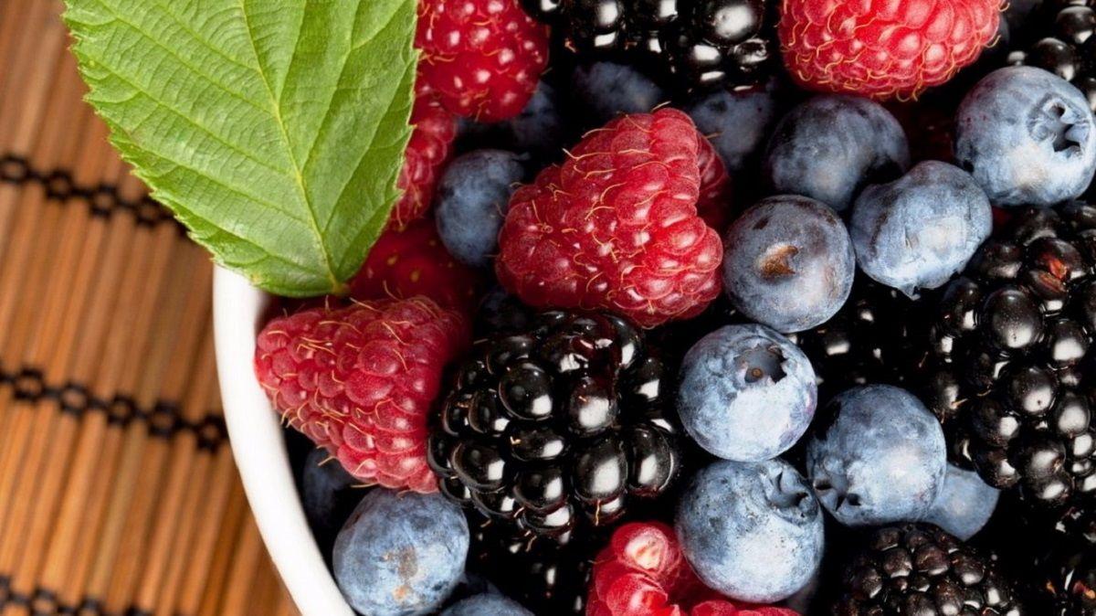 Експорт фруктів з України зріс на 64%