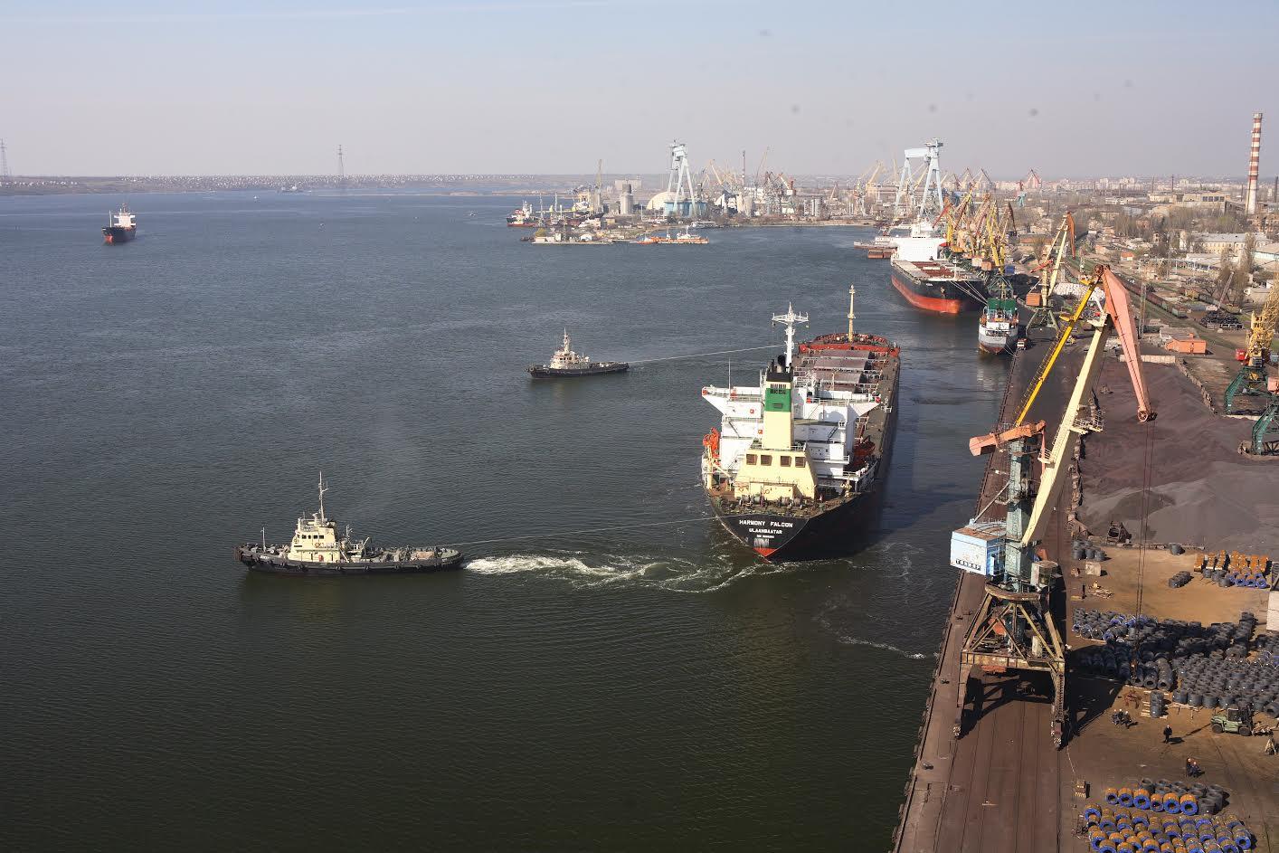 У Києві триває Круглий стіл щодо проблемних питань морської галузі
