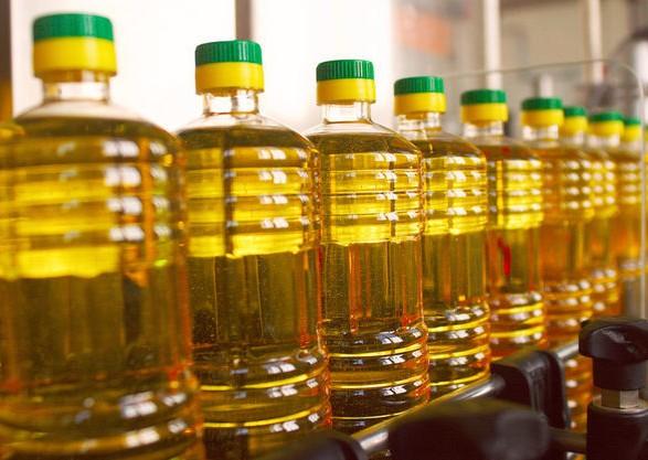 В Україні помітно подорожчала соняшникова олія