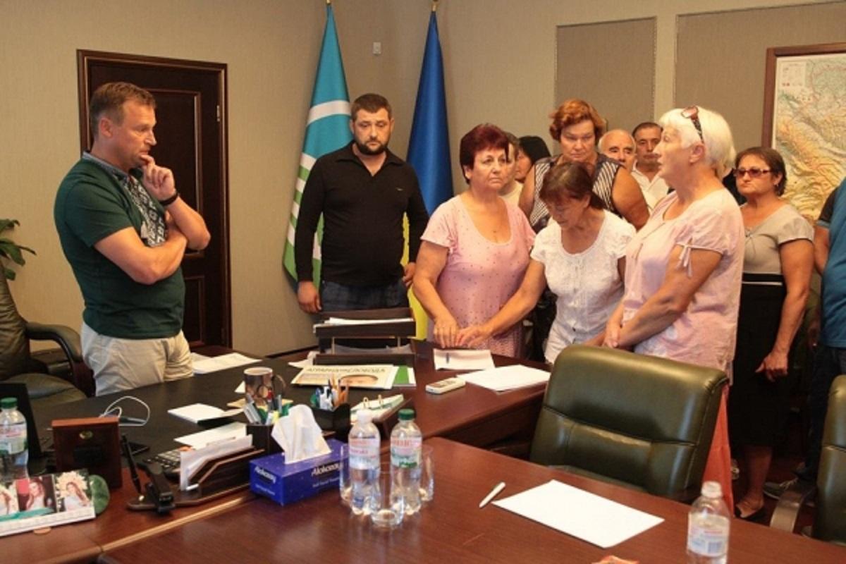 15 обласних партійних організацій Аграрної партії висловили недовіру голові АПУ Віталію Скоцику