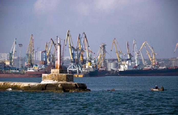 Росія частково розблокувала українські порти на Азові