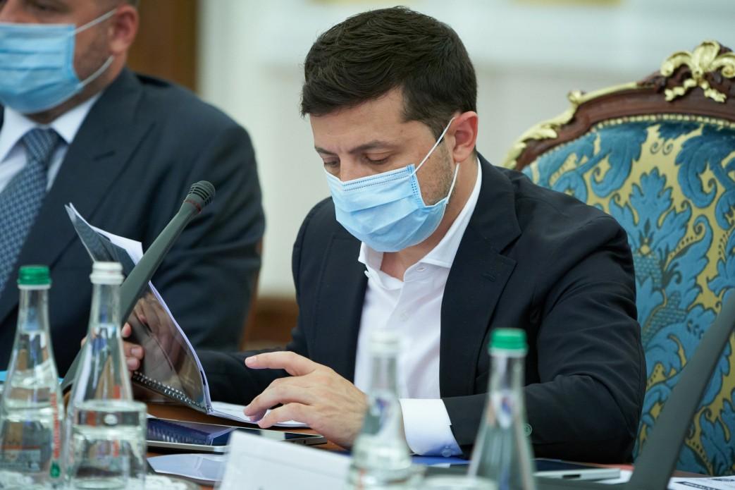 У Зеленського представили законопроєкт щодо «інвестиційних нянь»