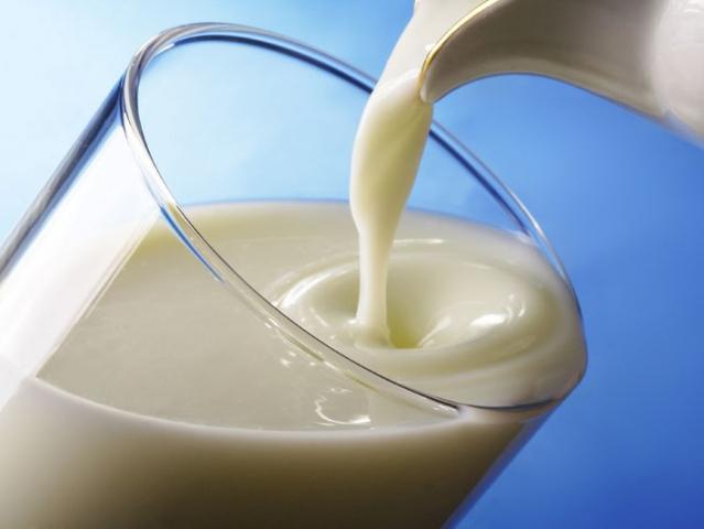 В Україні змінюють правила контролю за якістю молока, закуплено обладнання