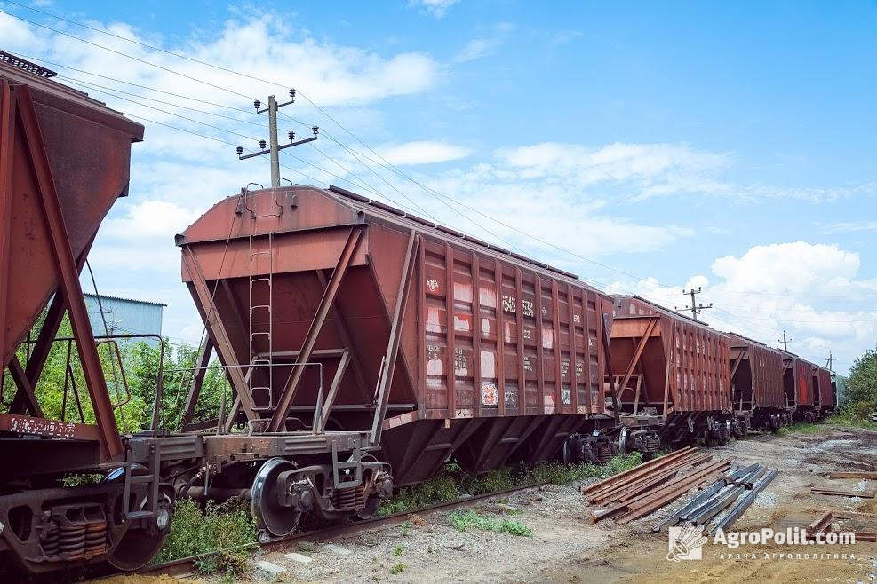 Уряд анонсував кардинальне оновлення вантажних вагонів залізниці