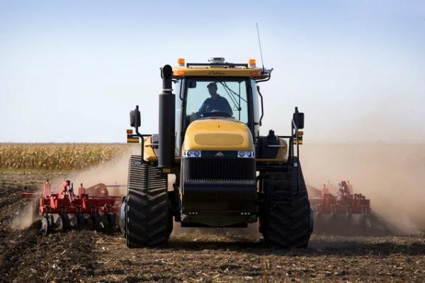 Українське тракторобудування перебуває на межі зникнення – експерт