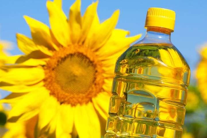 В Україні прогнозують скорочення виробництва соняшникової олії на 20% 