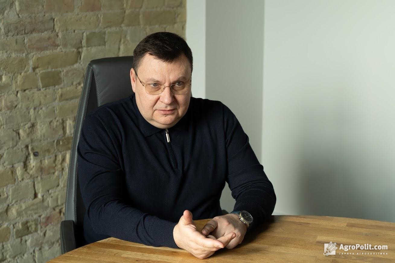 Сільськогосподарські землі пропонують купувати українцям через державну компанію «Украгролізинг» – Анатолій Шумський