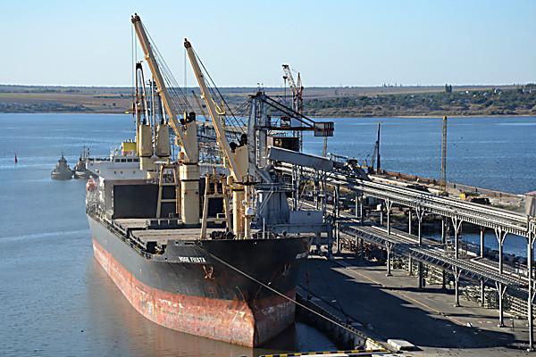 У Миколаївському морському порту відновилась закупівля зерна