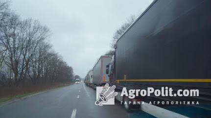  Польща також звертатиметься за продовженням заборони на перевезення вантажів з України