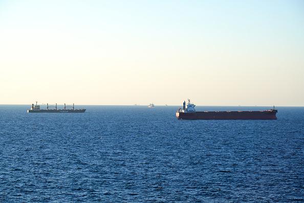 У портах Великої Одеси продовжують прийом кораблів