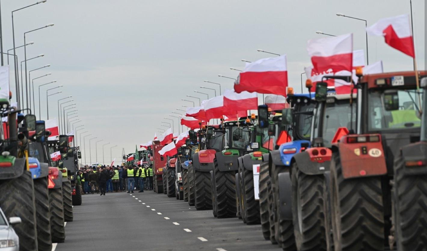 Зараз сторони обговорюють візит у Центральну Україну