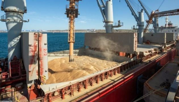 Водночас на ситуацію вплинув розвиток сухих портів у західних регіонах України
