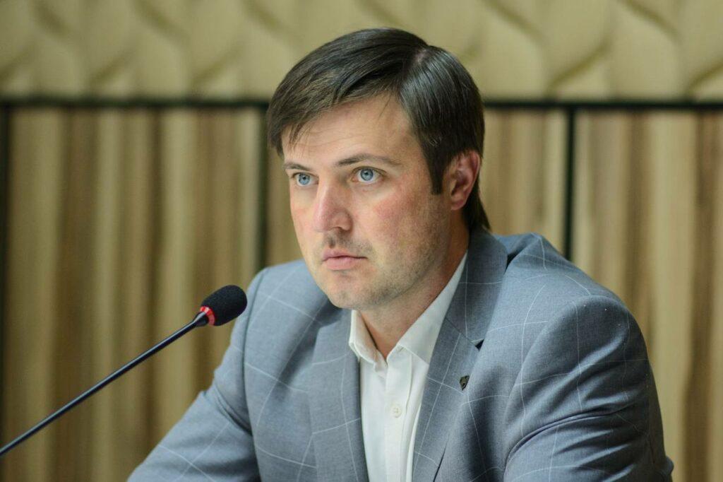 У понеділок, 28 липня, Кабінет міністрів під час засідання звільнив Тараса Висоцького