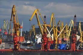 Американцям нібито передали контроль над зерновим терміналом у порту